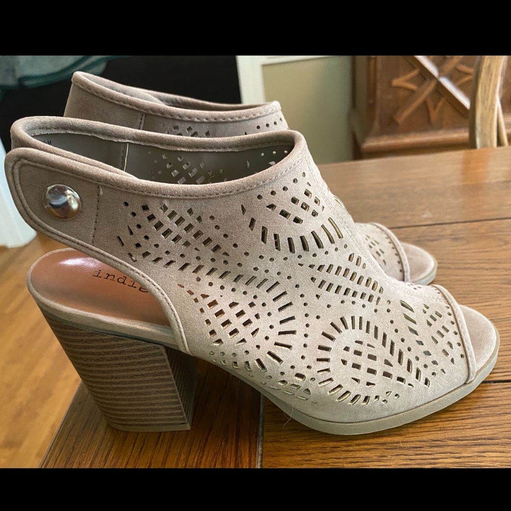 Indigo Rd. Irparca Slingbacks